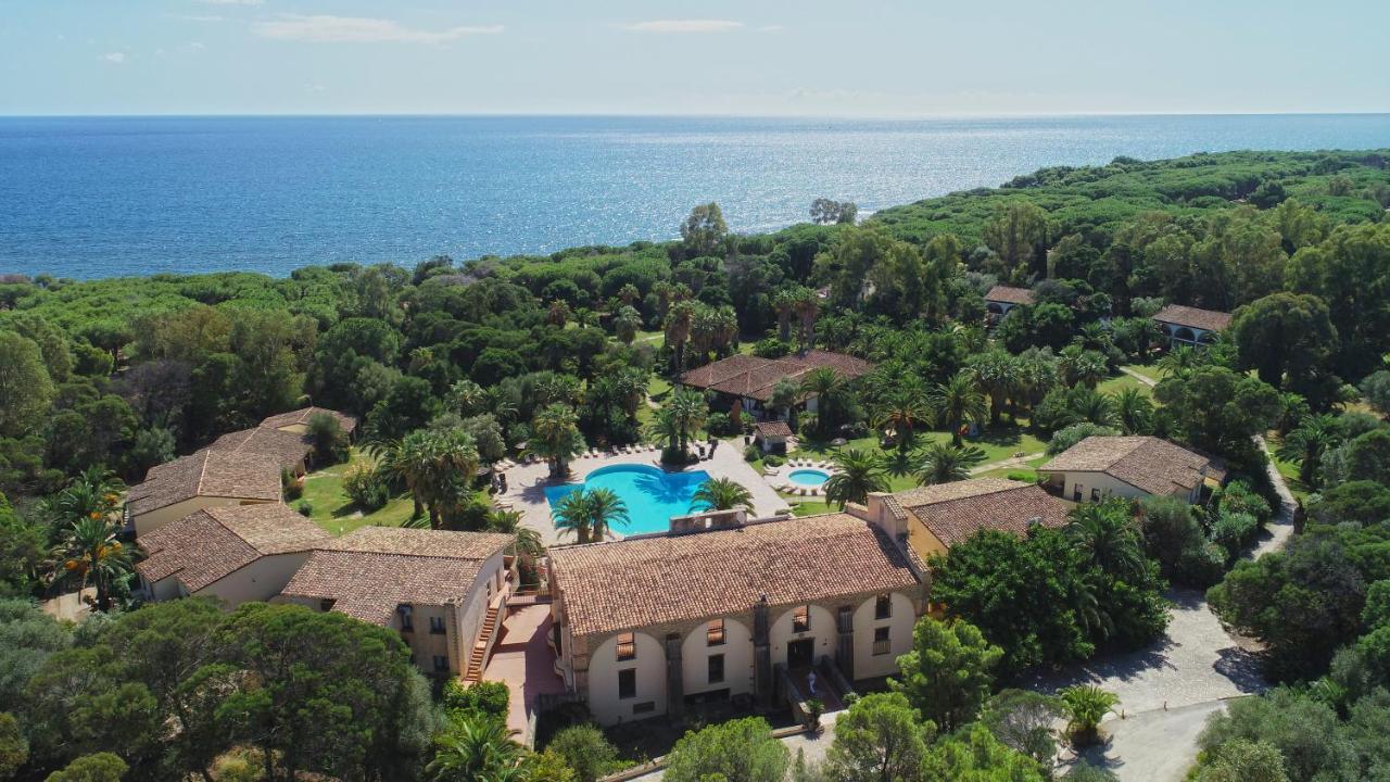 Hotel Costa Dei Fiori Santa Margherita di Pula Exterior foto