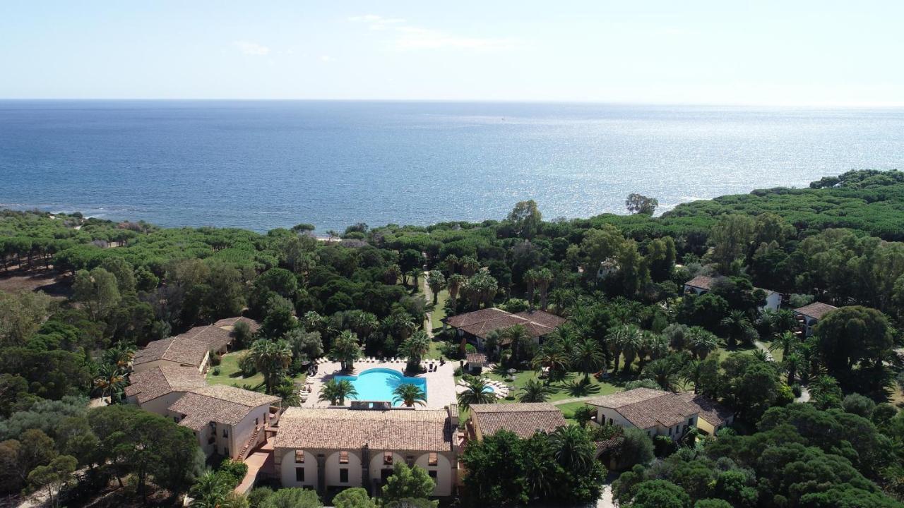 Hotel Costa Dei Fiori Santa Margherita di Pula Exterior foto