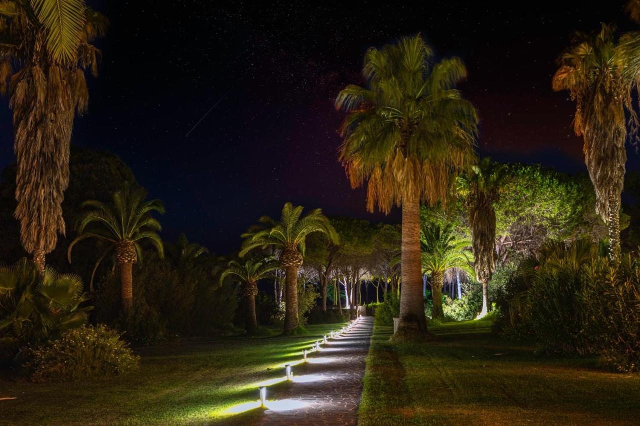 Hotel Costa Dei Fiori Santa Margherita di Pula Exterior foto